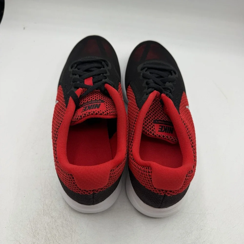 Nike Revolution 3 Running Shoes Mens 9.5 Black/University Red Sneaker 819300-600
